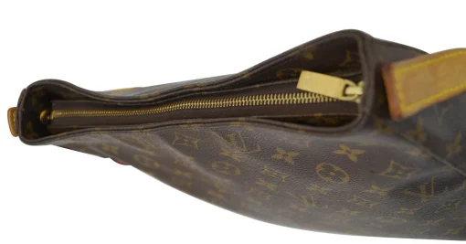 LOUIS VUITTON  Monogram Canvas Looping GM Bag - Image 3
