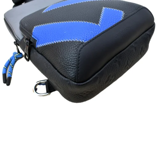 LOUIS VUITTON Avenue Sling Monogram Leather Blue Bag - Image 5