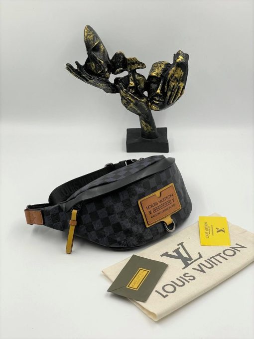 Louis Vuitton Discovery Bumbag Gaston Labels - Image 5