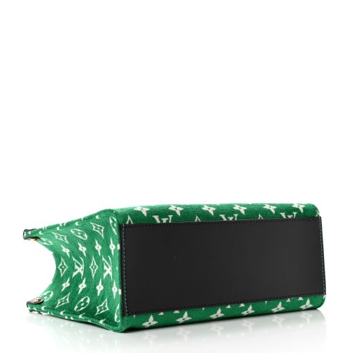 LOUIS VUITTON ONTHEGO PM VELVET TOTE GREEN - Image 3