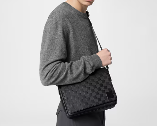 Louis Vuitton District PM For Men